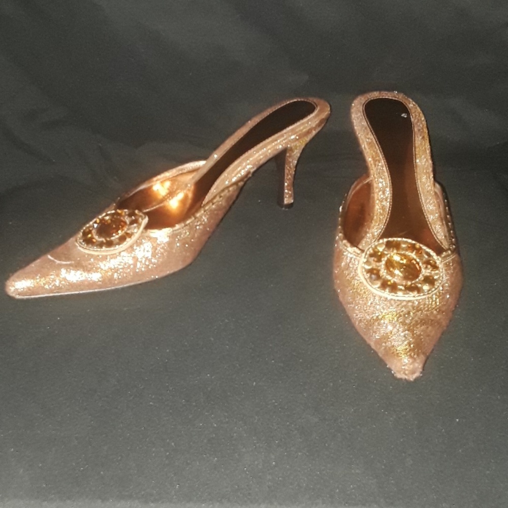 Enzo Angiolini Gold Slip On 3"  Heels